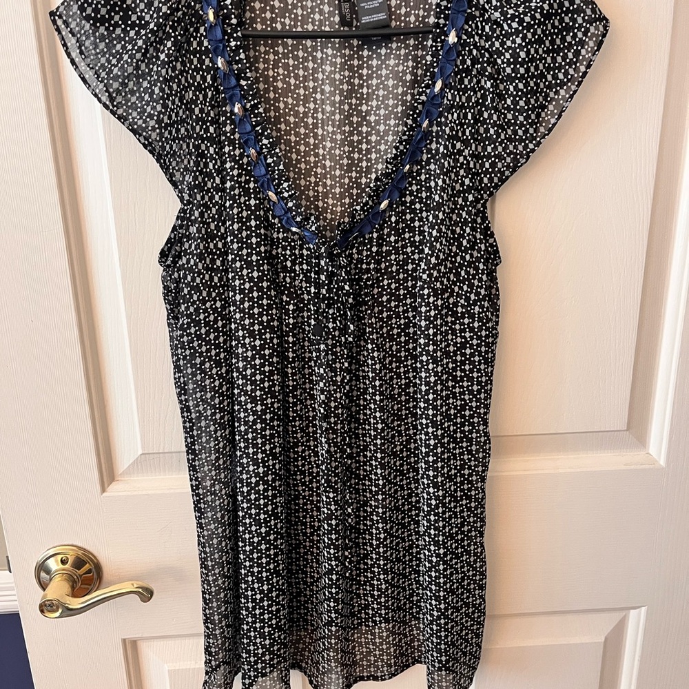 Bisou Bisou Black and White Blouse with Blue Trim